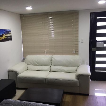 Apta Estudio Bien Ubicado Богота Екстер'єр фото